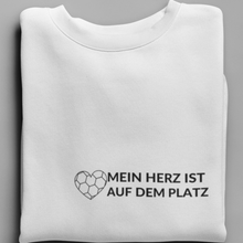 Lade das Bild in den Galerie-Viewer, Auf dem Platz  - Unisex Pullover
